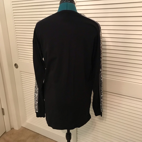 PINK Victoria’s Secret in a holidaze bling tee - Picture 2 of 11